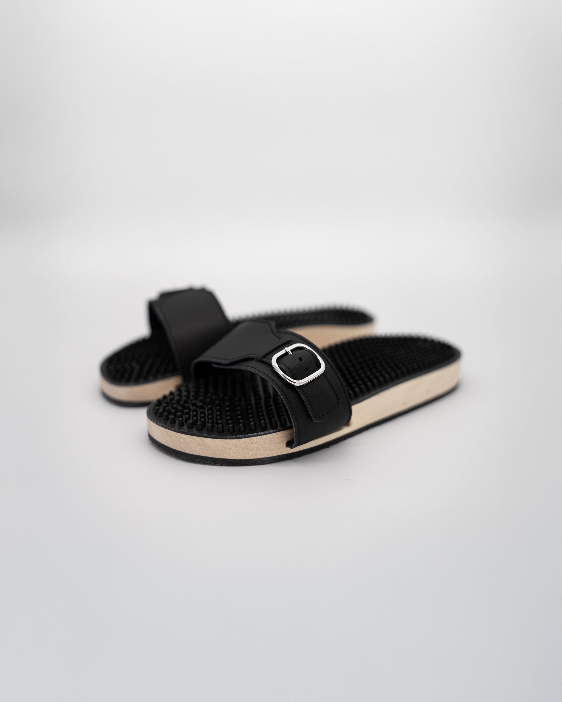 Noppe 78 Natural Black