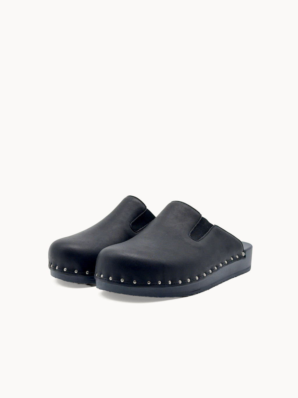 Pin 82 Mono Schwarz