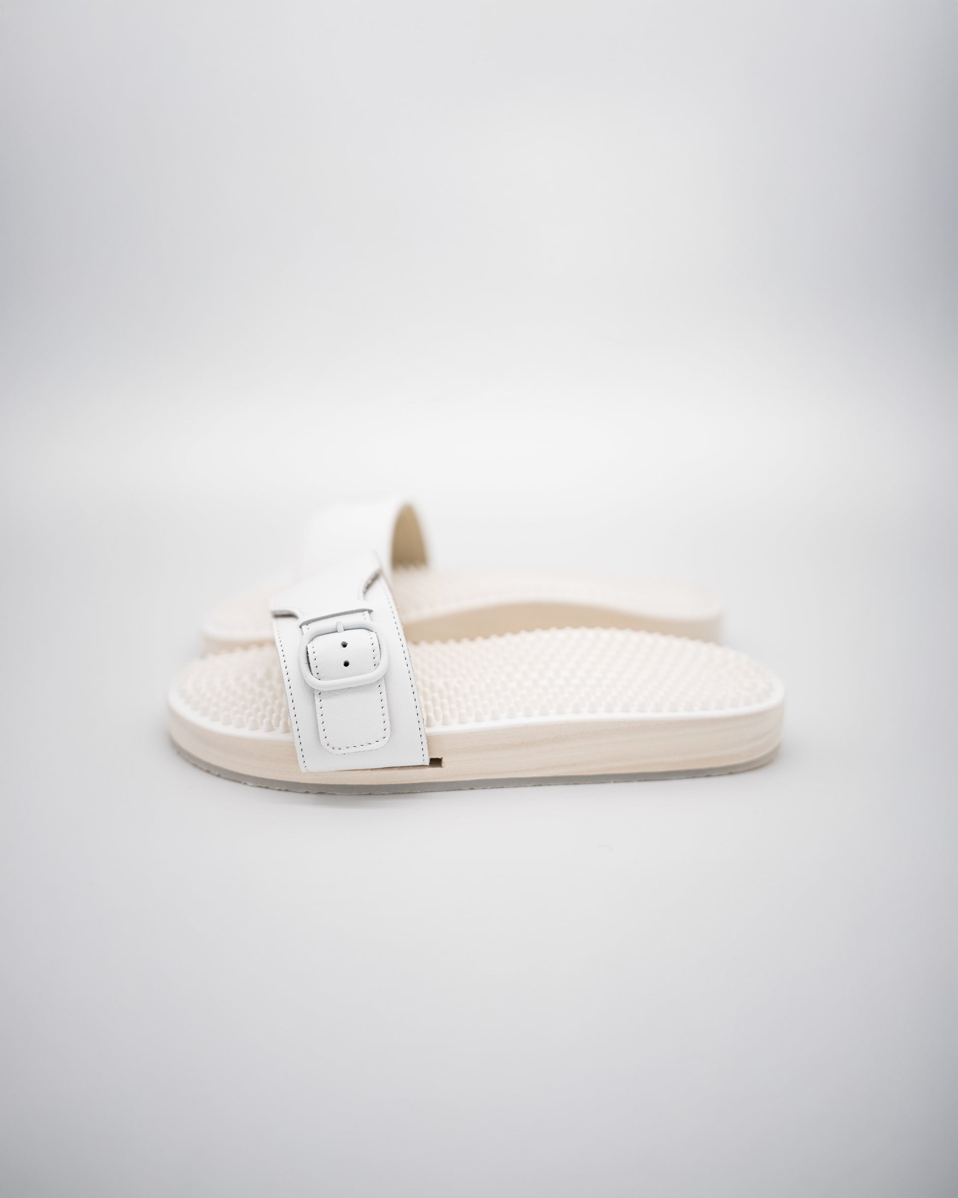 Noppe 78 Mono White