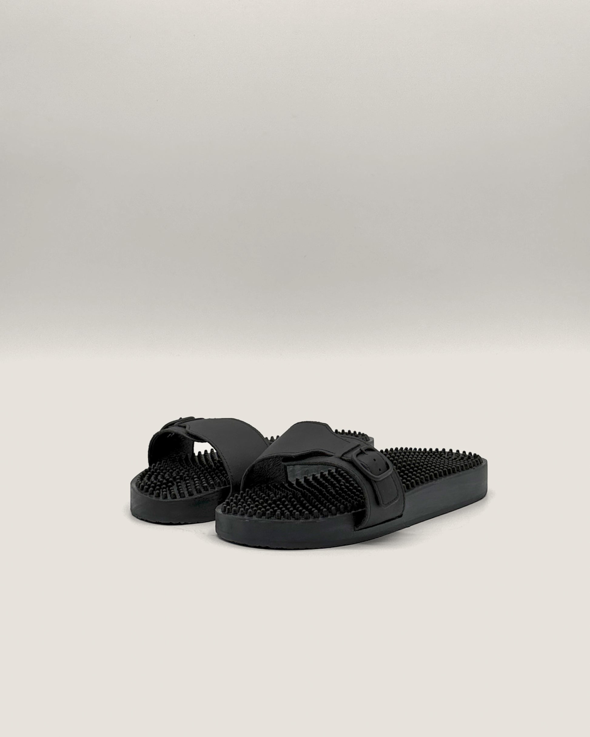 Noppe 78 Mono Schwarz