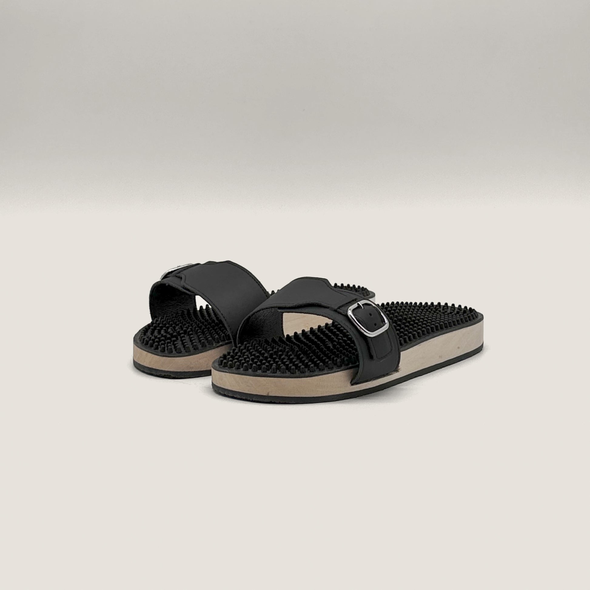 Noppe 78 Natur Schwarz