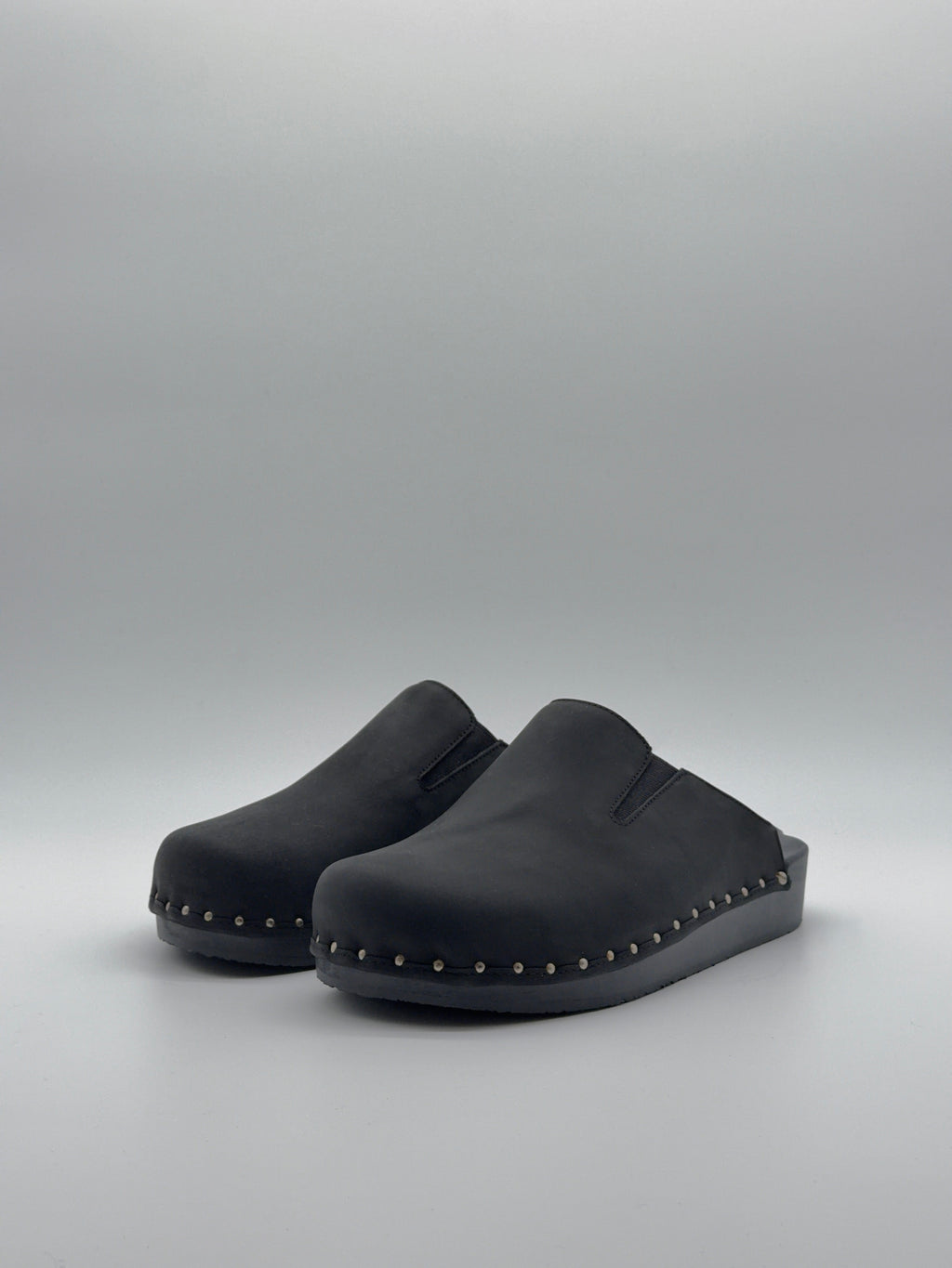 Pin 82 Natural Black