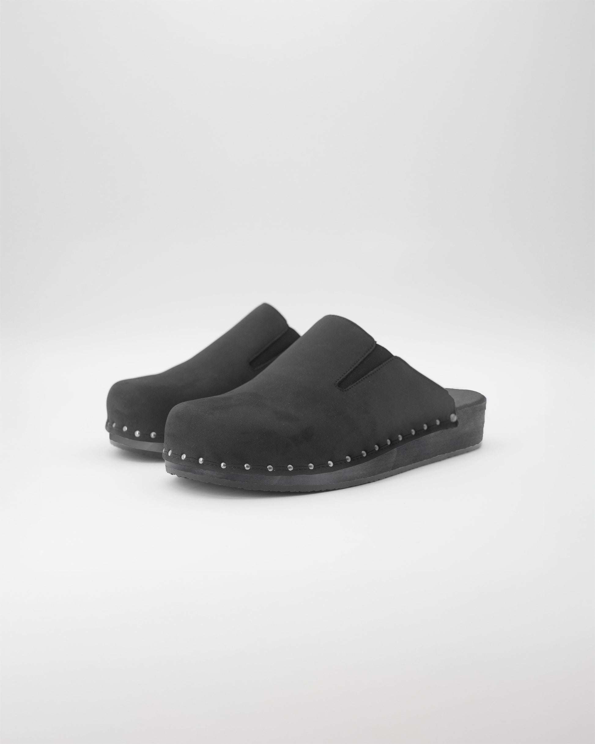 Pin 82 Natural Black