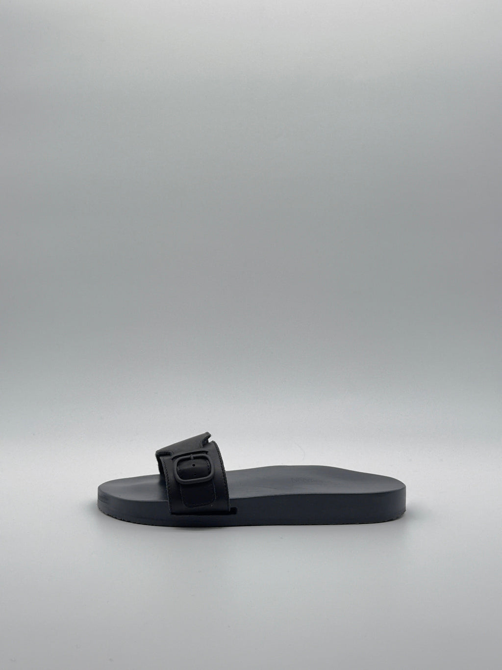 Sandale 57 mono schwarz