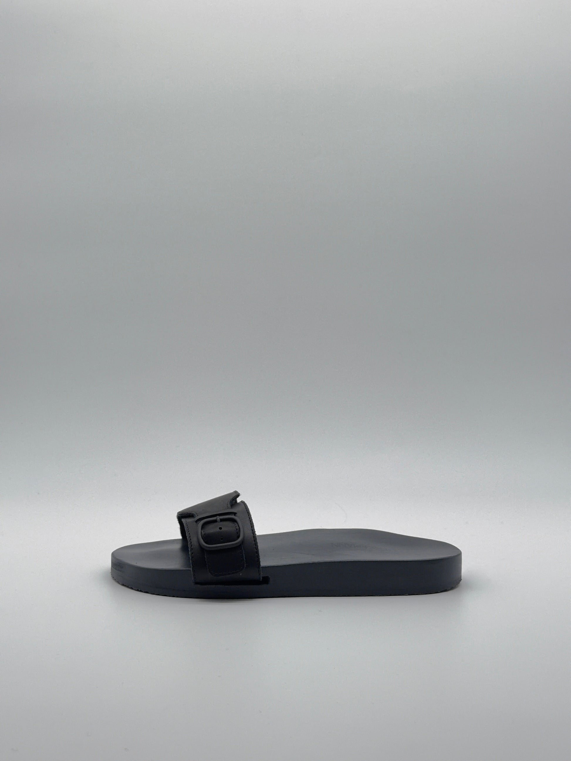 Sandale 57 mono schwarz