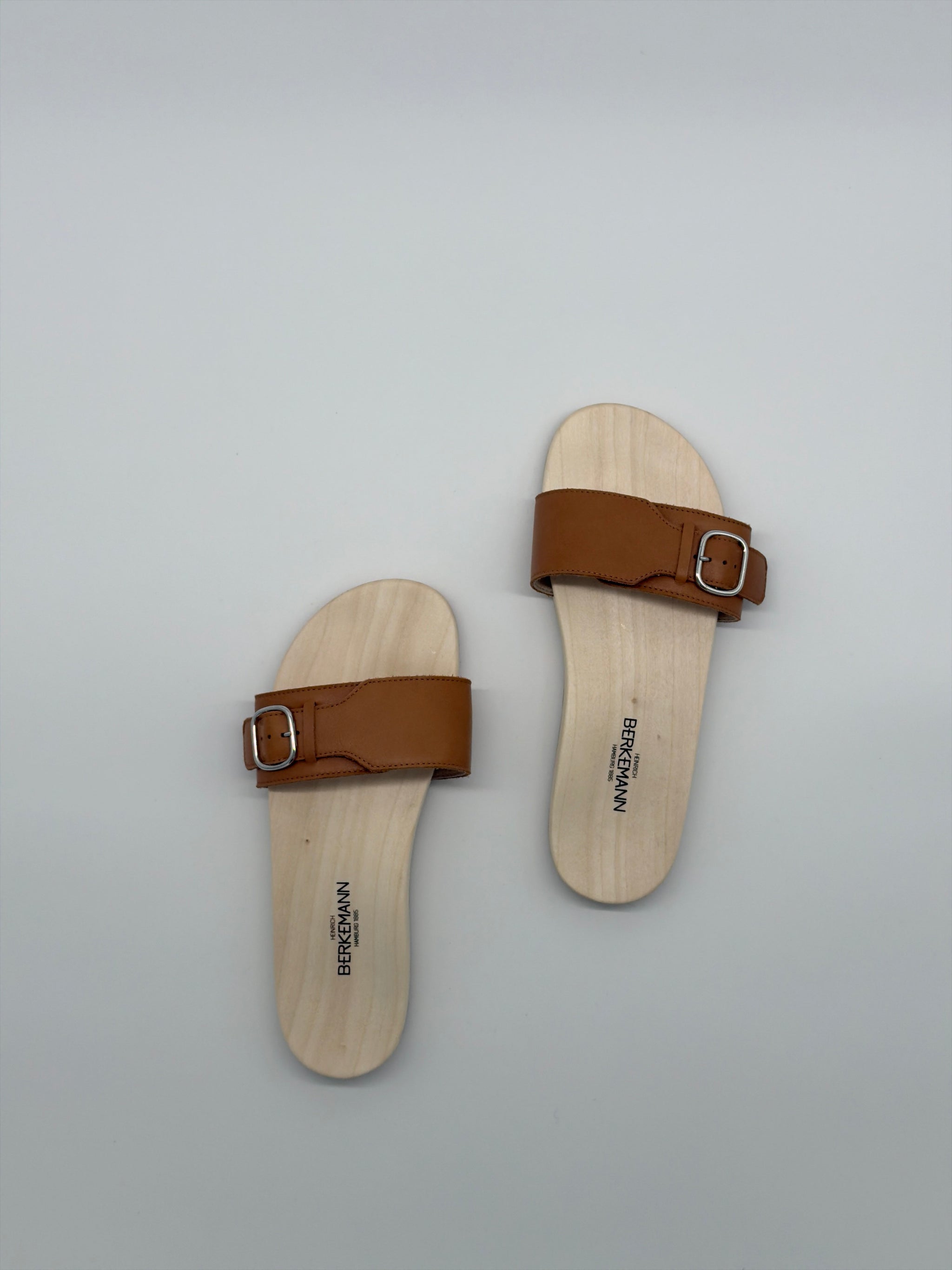 Sandal 57 Natural Caramel