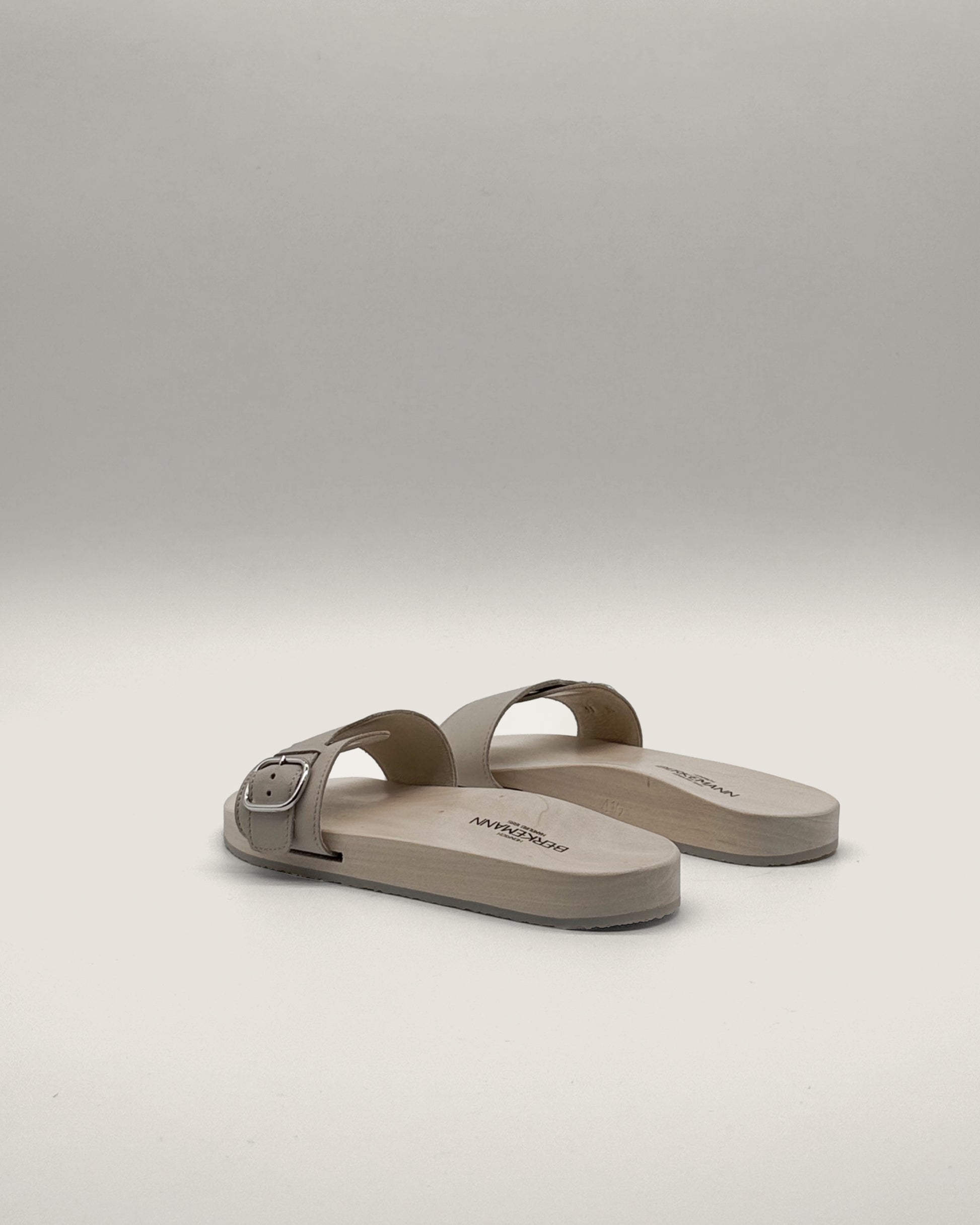 Sandale 57 Natur Cremeweiß